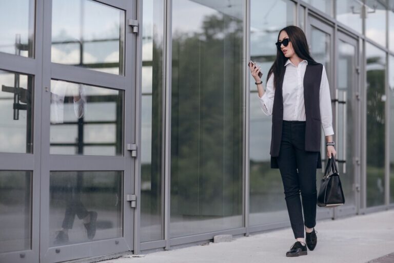 Exploring Glass and Steel: The Modern Elegance of Glenview Doors