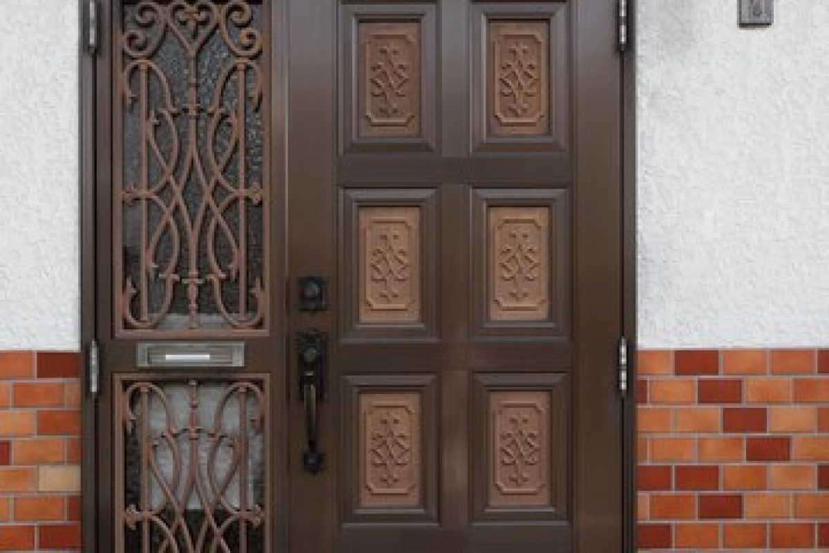 japanese-house-entrance_23-2149445310