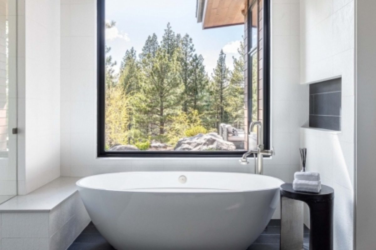 thumbs_Sierra_Pacific_Aluminum_Clad_Casement-5